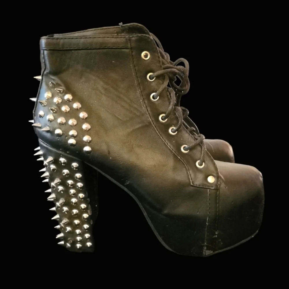 Jojo Cat Black Platform Studded Booties